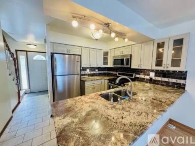 Main picture of 473 Nicole Dr