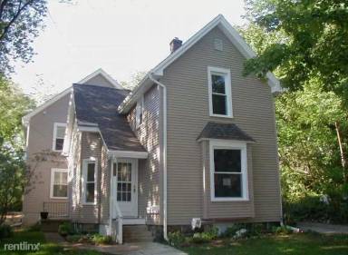 Main picture of 1427 Broadway St
