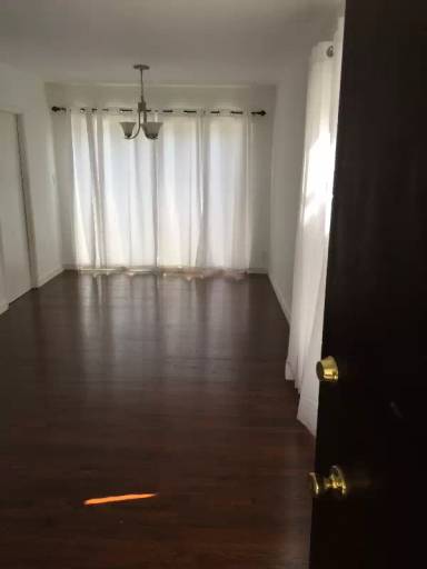 Main picture of 1128 S Holt Ave