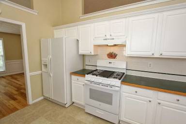 Main picture of 178 Melody Ln