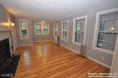 Main picture of 82 Phillips St