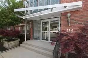 Main picture of 184 Pequot Ave