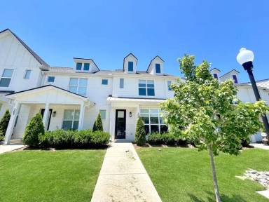 Main picture of 104 Ethelyne Way