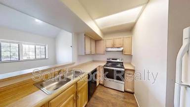 Main picture of 898 London Green Way