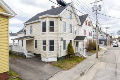 Main picture of 11 Concord St