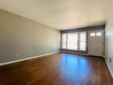 Main picture of 1740 Churchill Way
