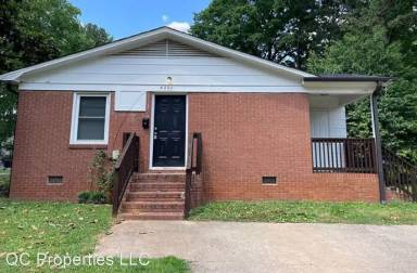 Main picture of 600 Ligustrum St