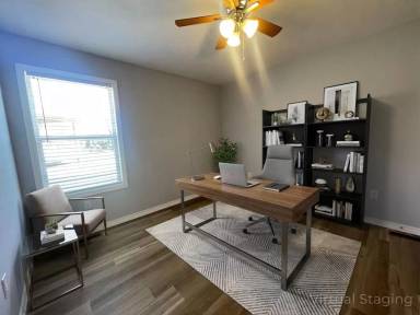 Main picture of 2 C St