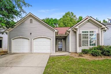 Main picture of 512 Anglewood Trce