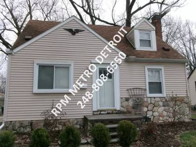 Main picture of 3912 Thomas Ave