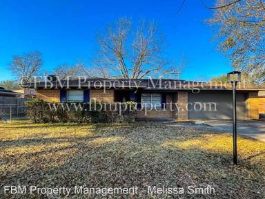 Main picture of 2016 W Belclaire Cir