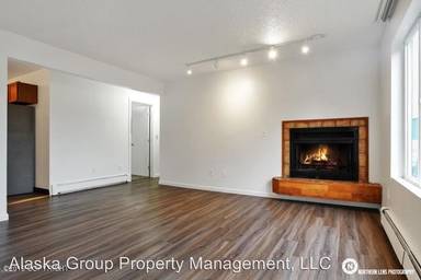 Main picture of 934 Nelchina St