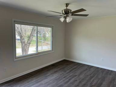 Main picture of 236 Jeffery Dr