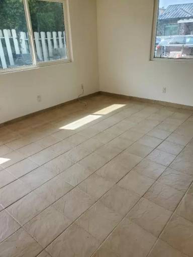 Main picture of 30 Rose Ave