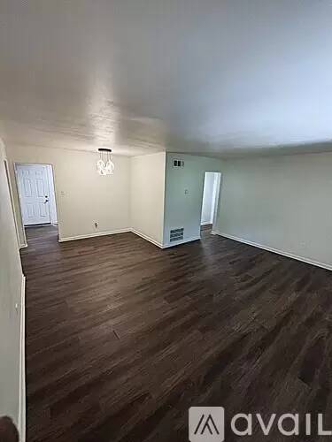 Main picture of 2510 Peachwood Cir NE