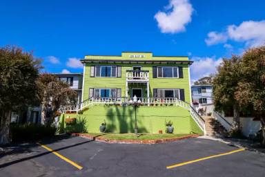 Main picture of 270 Cliff Dr
