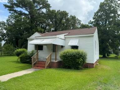 Main picture of 4281 Martin Luther King Jr St
