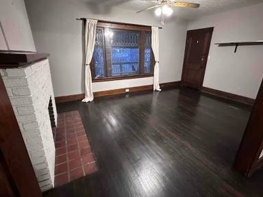 Main picture of 1318 W 102nd St
