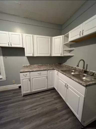 Main picture of 217 E Lincoln Ave