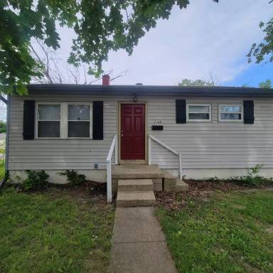 Main picture of 2348 Saint Paul St