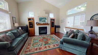 Main picture of 577 Spruce Cir