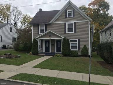 Main picture of 114 S Washington St