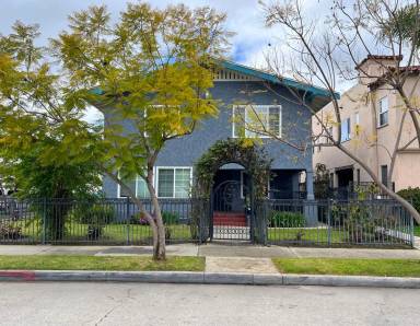 Main picture of 629 E 19th St