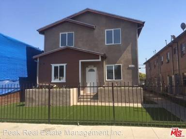 Main picture of 10812 S Broadway