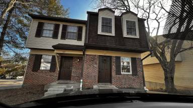 Main picture of 571 E Graham Pl