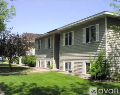 Main picture of 802 9th Ave SE