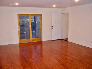 Main picture of 113 Hobart Ave