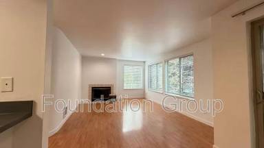 Main picture of 745 Summit Ave E