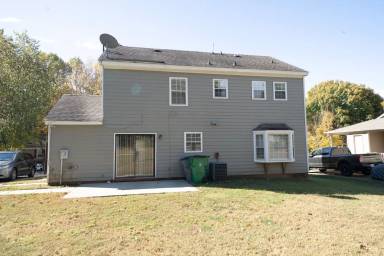 Main picture of 2219 Heather Glen Ln