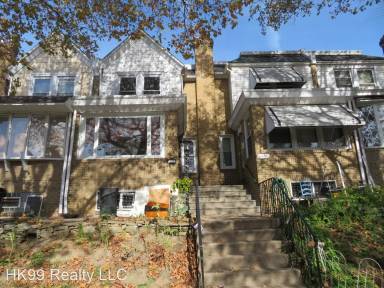 Main picture of 3449 Englewood St