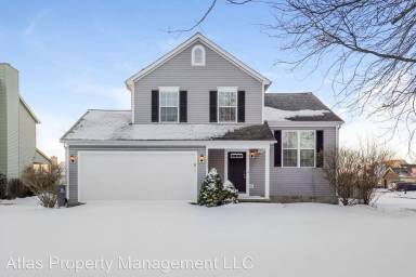 Main picture of 1303 Village Dr