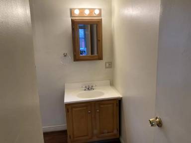 Main picture of 5 W Sunnyside Way