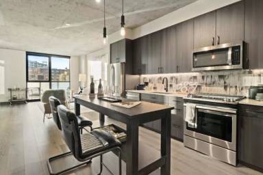 Main picture of 166 N Ada St