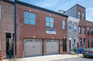 Main picture of 903 S Decker Ave