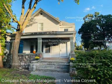 Main picture of 953 Douglas St NW