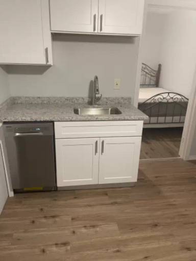 Main picture of 72 Chapman St