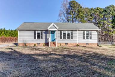 Main picture of 8565 Bells Lake Rd