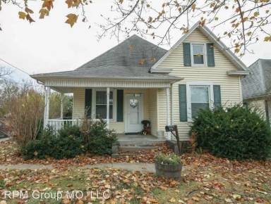 Main picture of 1808 W Lee St