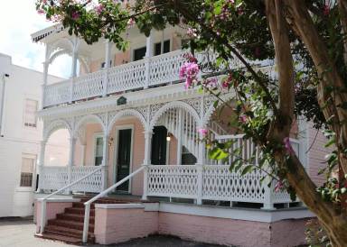 Main picture of 1517 Madison Ave