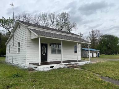 Main picture of 3346 Highway 367 N