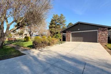 Main picture of 2414 48th Ave
