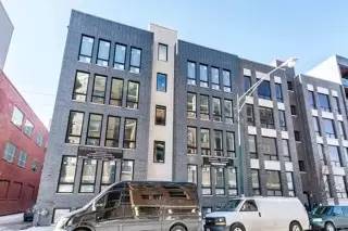 Main picture of 1008 N Larrabee St