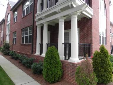 Main picture of 128 Steinbeck Way