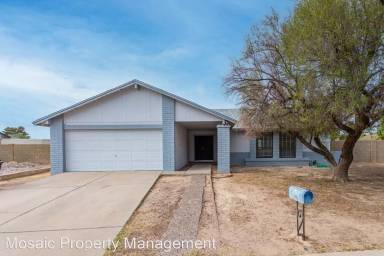 Main picture of 1240 N Freestone