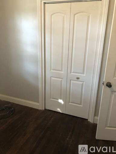 Main picture of 906 Sanborn St