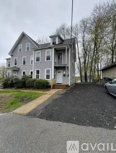 Main picture of 163 Washington St